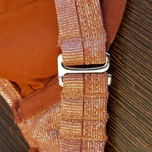 Xhilaration™ Metallic Textured Underwire Bikini Top -Rust in Size S (0-2) # - Picture 7 of 9